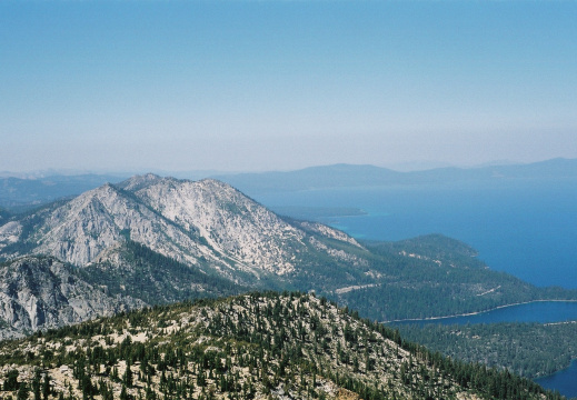 Lac Tahoe depuis le Mont Tallac (Emerald Bay en premier plan)