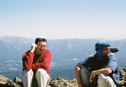 John et P.O. en haut du Mount Tallac