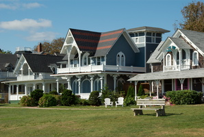 Houses along Ocean Park, Oak Bluffs