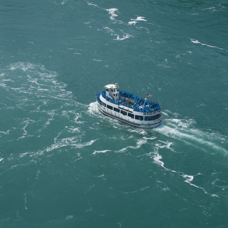 Niagara Falls - Maid of the Mist, le bateau qui nous emmène au milieu des remous 2014-08-04-13-30-27.jpg