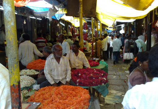 Marché: Les marchands de fleur