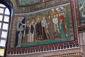 San Vitale - L'impératrice Théodora et sa cour