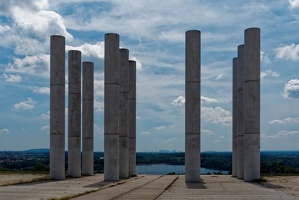 Les douze colonnes - Axe majeur de Cergy
