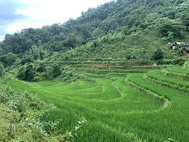Descente vers la vallée de Khuon Lang