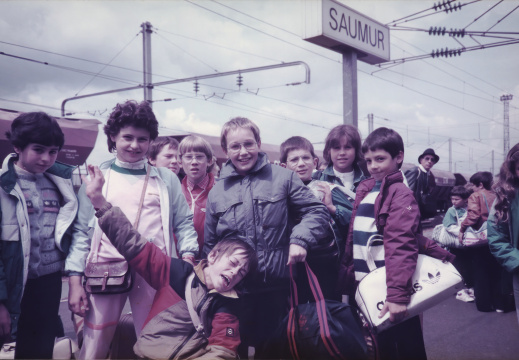 En gare de Saumur - Voyage de classe CM2 à Moncoutant