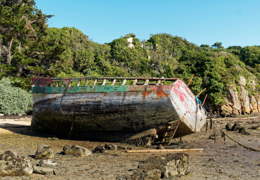 Bréhat - Épave - Plage de Nod Goven